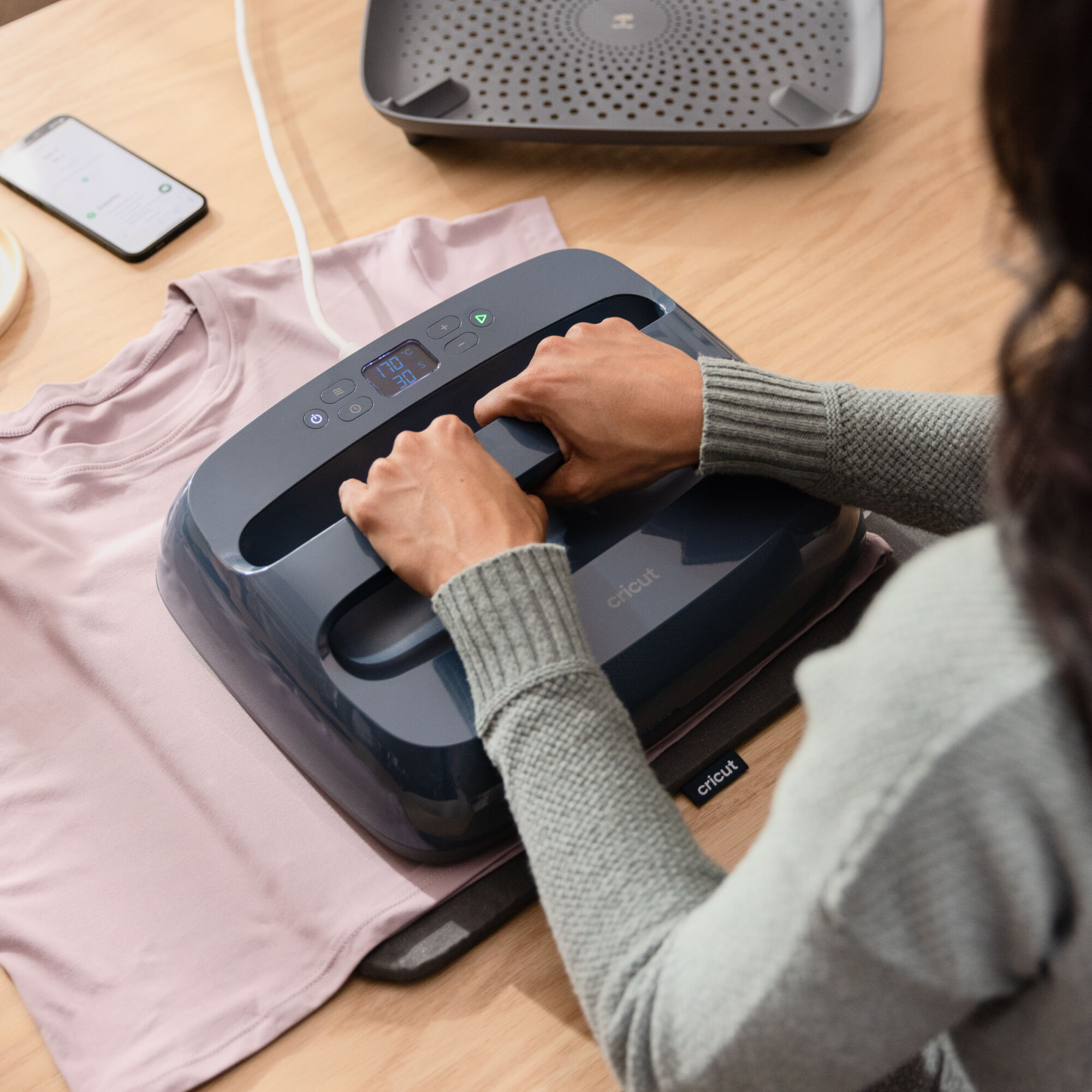 Cricut EasyPress™ SE – 12 x 10 + Mat | Cricut Shop